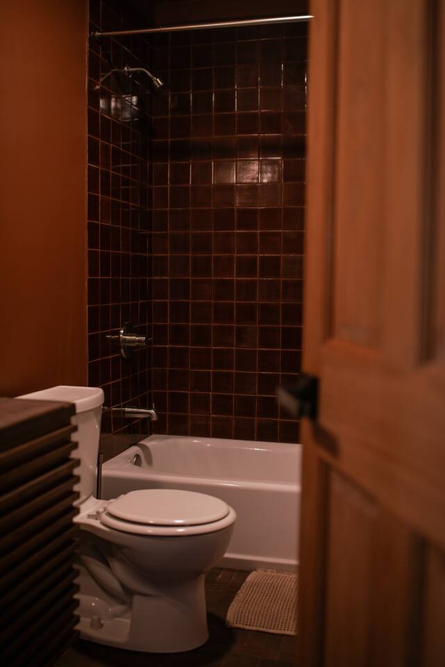 Lda8umo82VWd87A9FxFA18B5PfCLs6dhYoSiILL3.jpg